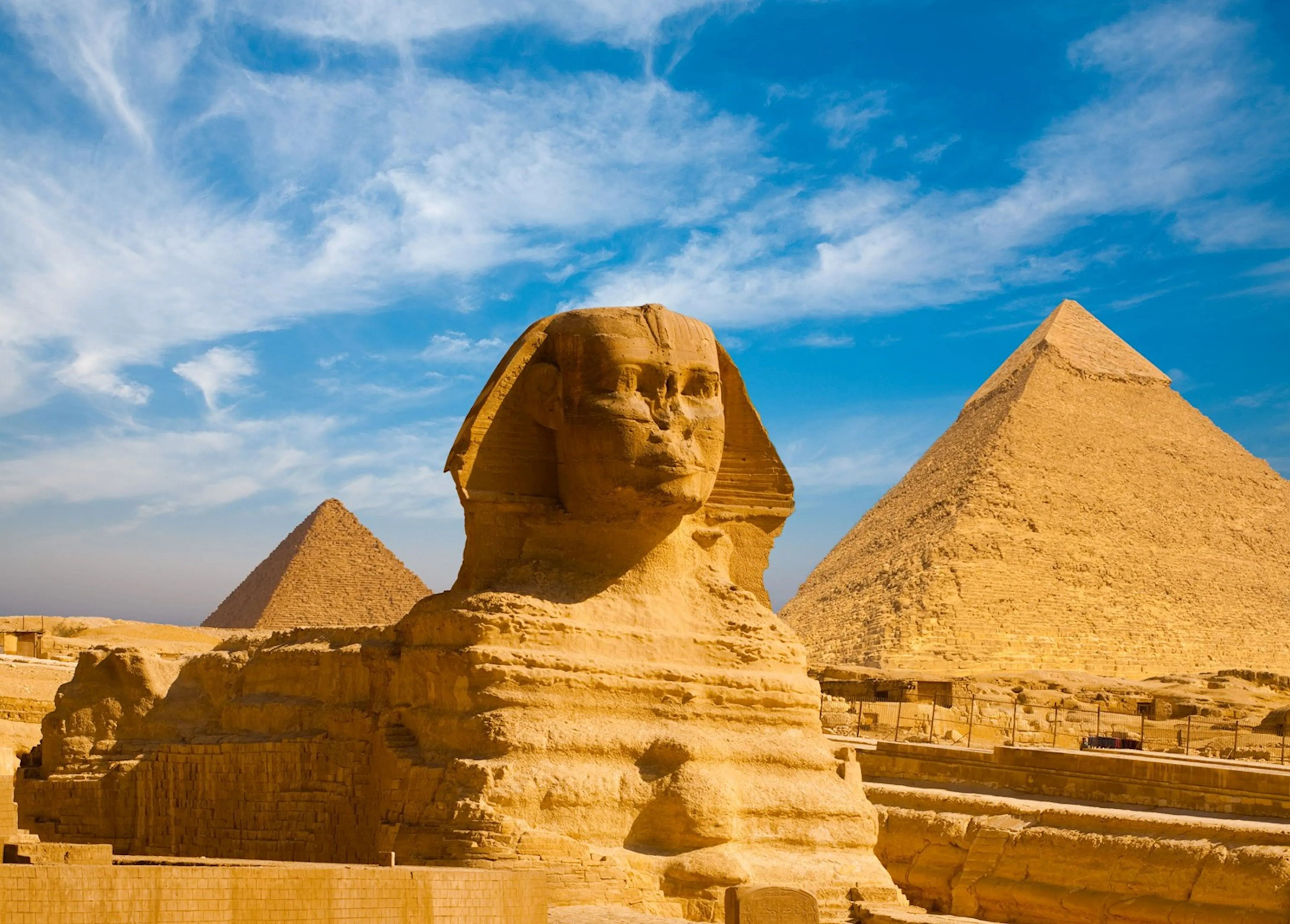 The Great Sphinx: History, Erosion, Best Viewpoints, and Ongoing Restoration